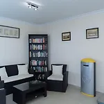 Adelfas Szálloda 3*