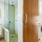 Szálloda Adelfas 3*