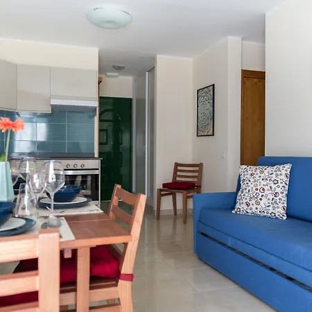 Hotel Adelfas 3*