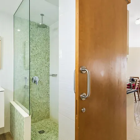 Hotel Adelfas 3*