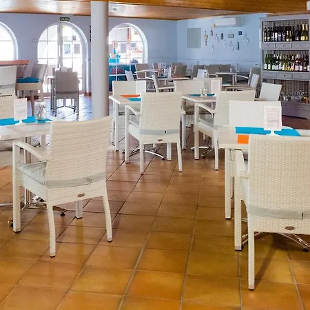 Hotel Adelfas 3*